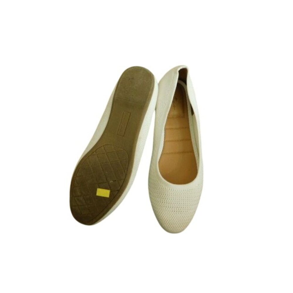 Me Too Size 11 Off White STRETCH Slip On Flats Shoes - Picture 3 of 3